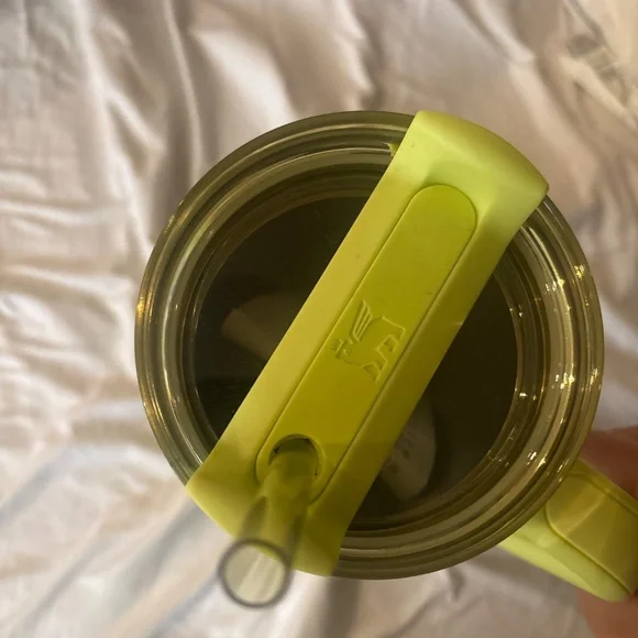 Neon Stanley tumbler 40oz - Picture 2 of 2